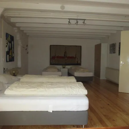 Charming Country Holiday home Somme-Leuze